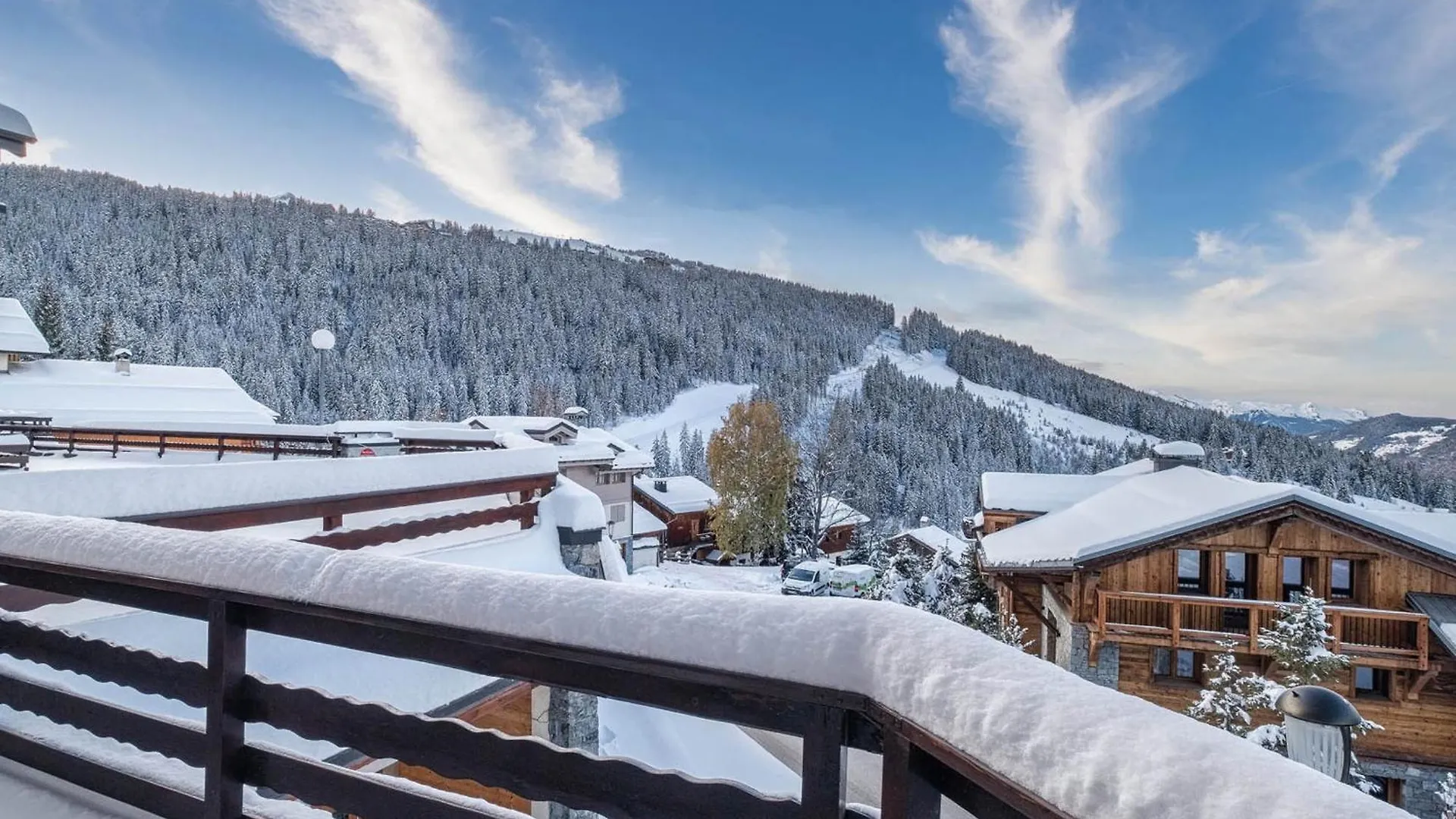 Appartement Moderne Pour 4 Personnes A Courchevel 1650, Proche Des Pistes - Fr-1-563-49 0*,