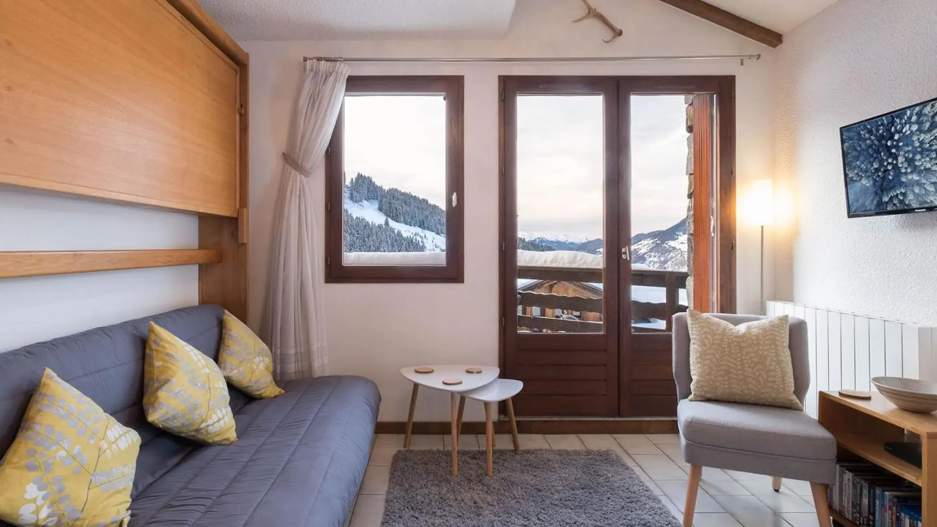 Appartement Moderne Pour 4 Personnes A Courchevel 1650, Proche Des Pistes - Fr-1-563-49 Apartment